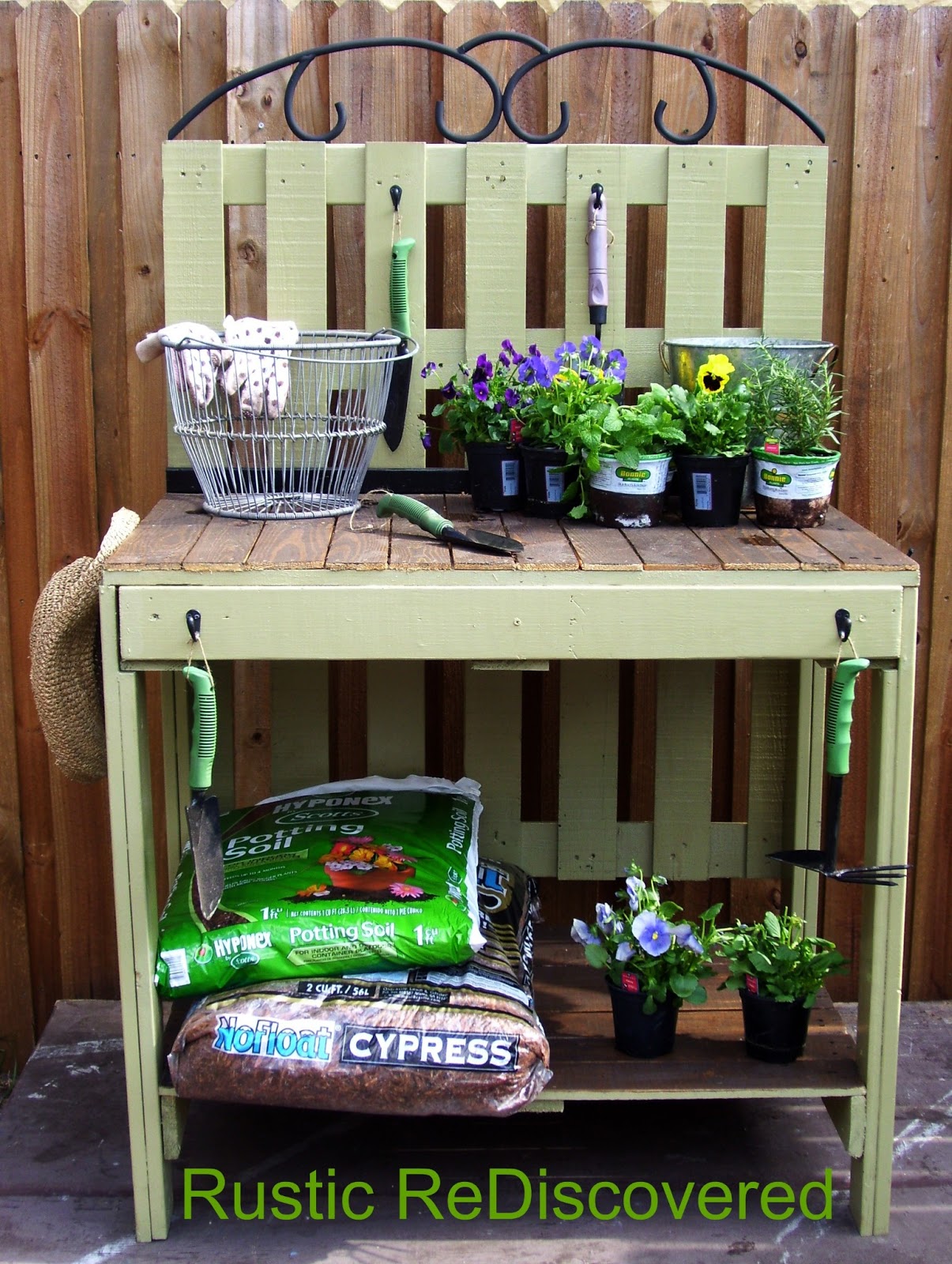 potting bench plans from pallets
